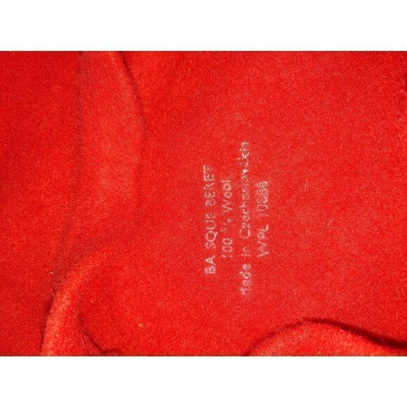 Normandy Mfg Basque Beret Women's Red 100% Wool Beret - Picture 5 of 5